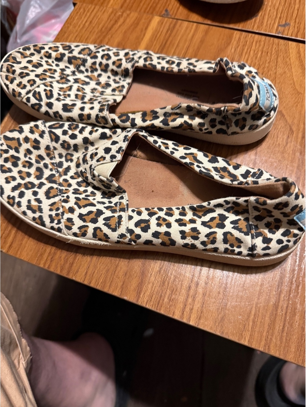 TOMS Leopard Print Slip-On Shoes Size 8
